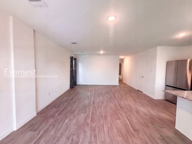 Building Photo - 16435 Valerie Marie Pl