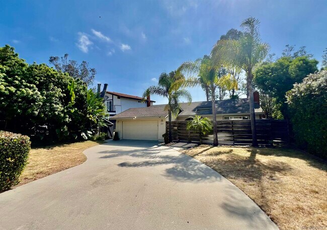 Building Photo - 13147 Portofino Dr