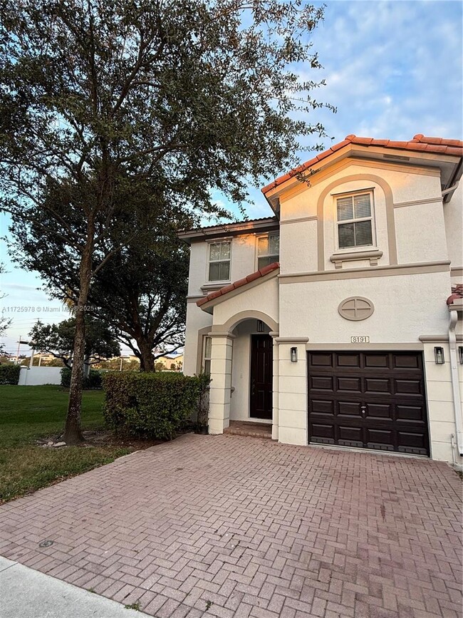 Foto del edificio - 8191 NW 107th Ct