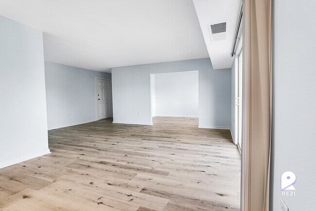 Foto del edificio - 6503 Hil-Mar Dr