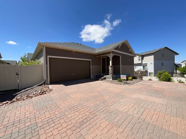 Building Photo - 3 Bedroom Home Available Near Marksheffel ...