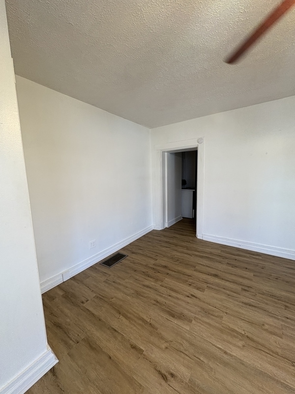 Photo - 31 N Elm St Apartment