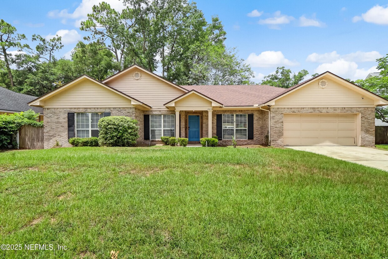 Foto principal - 12614 Steeplechase Ln