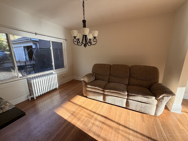 Building Photo - 248 Beverly Rd