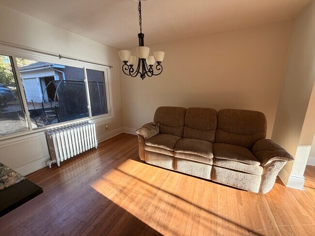 Foto del edificio - 248 Beverly Rd