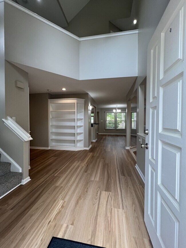 Foto del edificio - Beautifully Updated Kiln Creek Home with G...