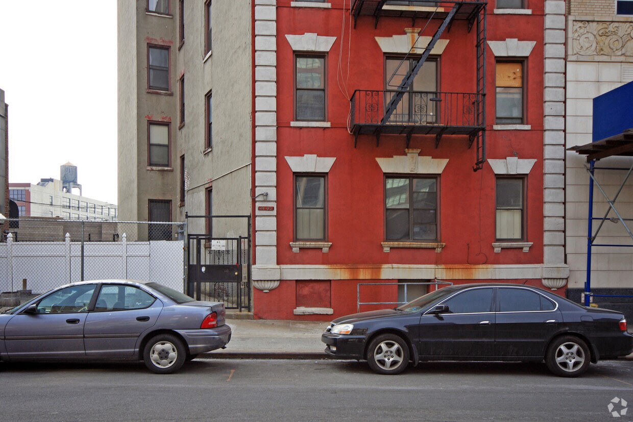 Building Photo - 41-09 29th St