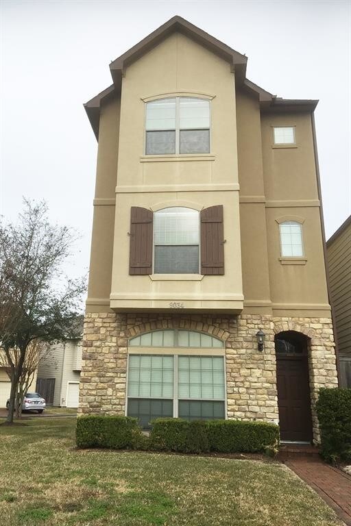 Foto principal - 9034 Creekstone Lake Dr