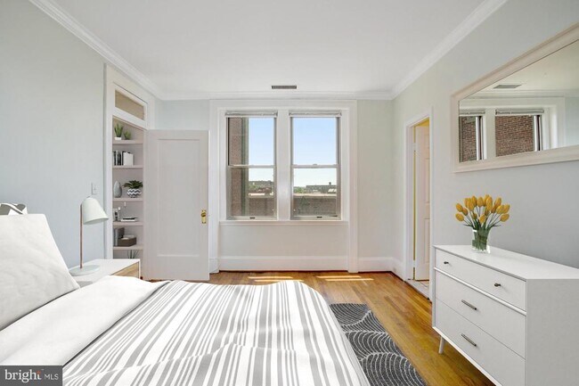 Foto del edificio - 2129 Florida Ave NW