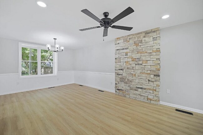 Foto del edificio - 837 Virginia Ave