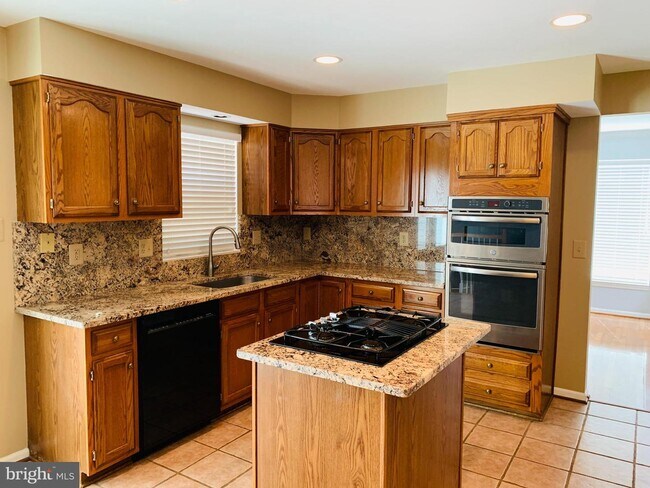 Foto del edificio - 18410 Paradise Cove Terrace