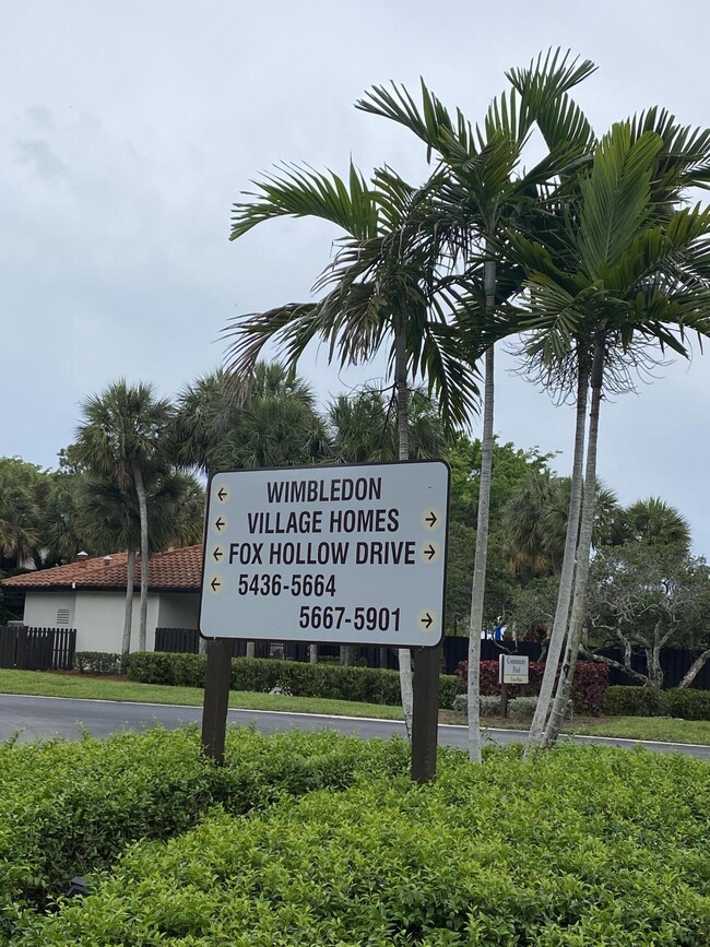 Building Photo - 5790 Fox Hollow Dr