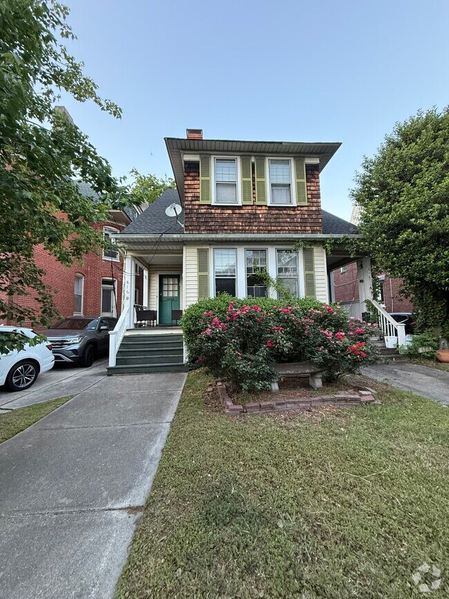 Building Photo - 816 Westover Ave