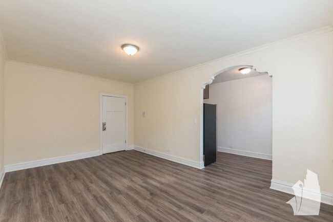 Building Photo - 2930 W Palmer St