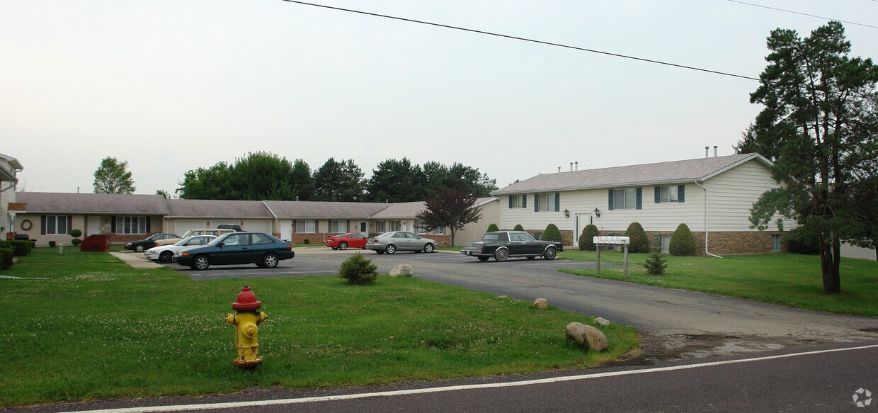 Building Photo - West Lake Apartments
