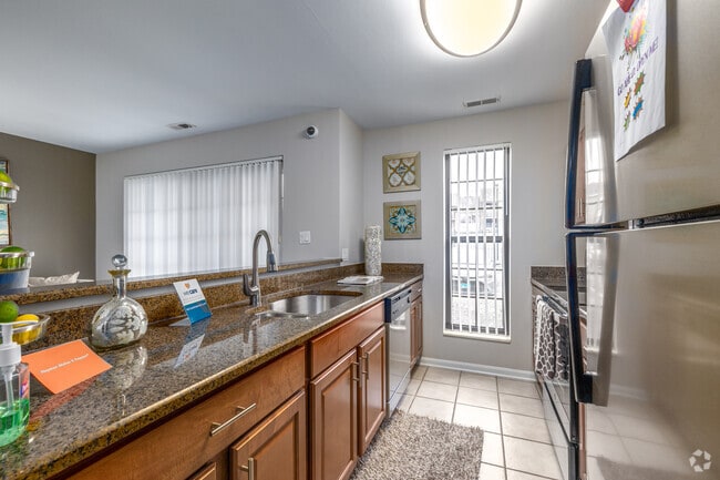 Kitchen - Clover Ridge East Apartments