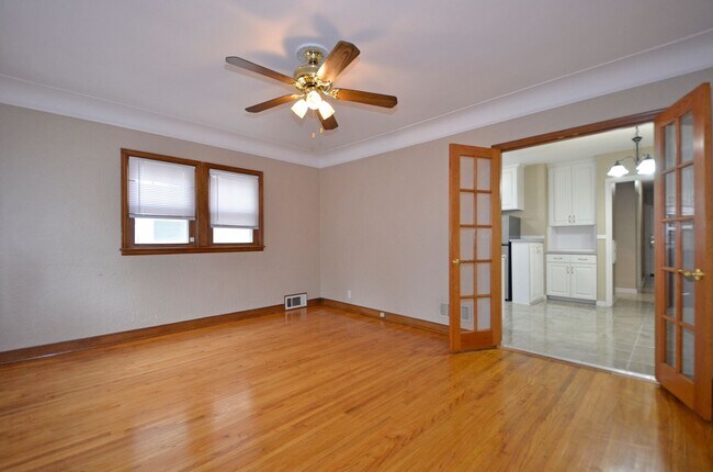 Foto del edificio - 4329-4331 Thomas ave N
