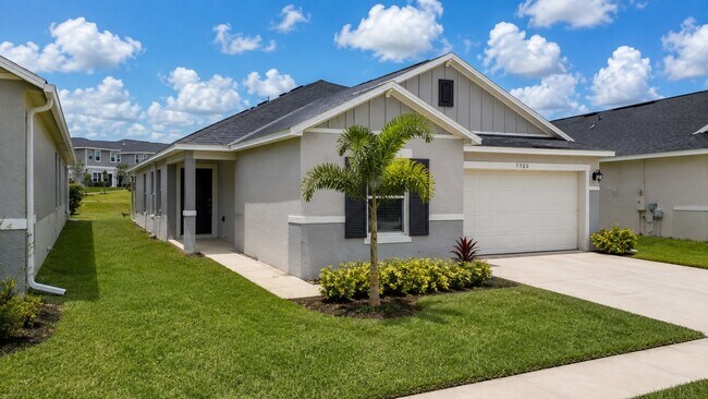 Building Photo - 9061 Oscraft Dr