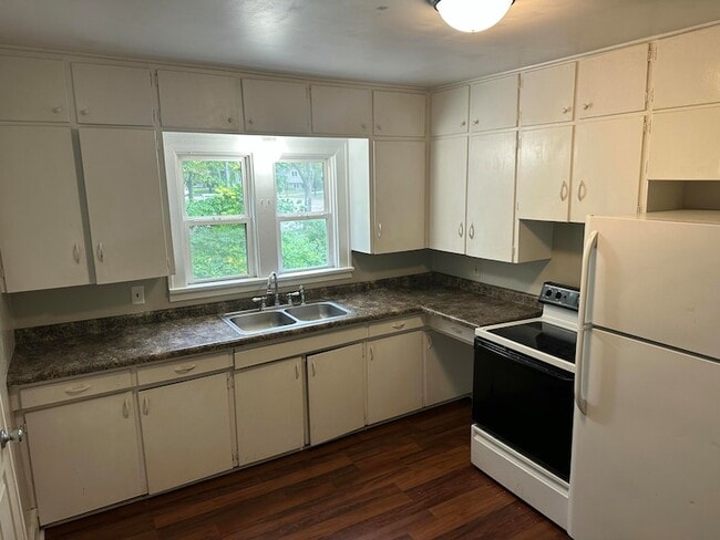 Foto del edificio - 3427 W Michigan Ave