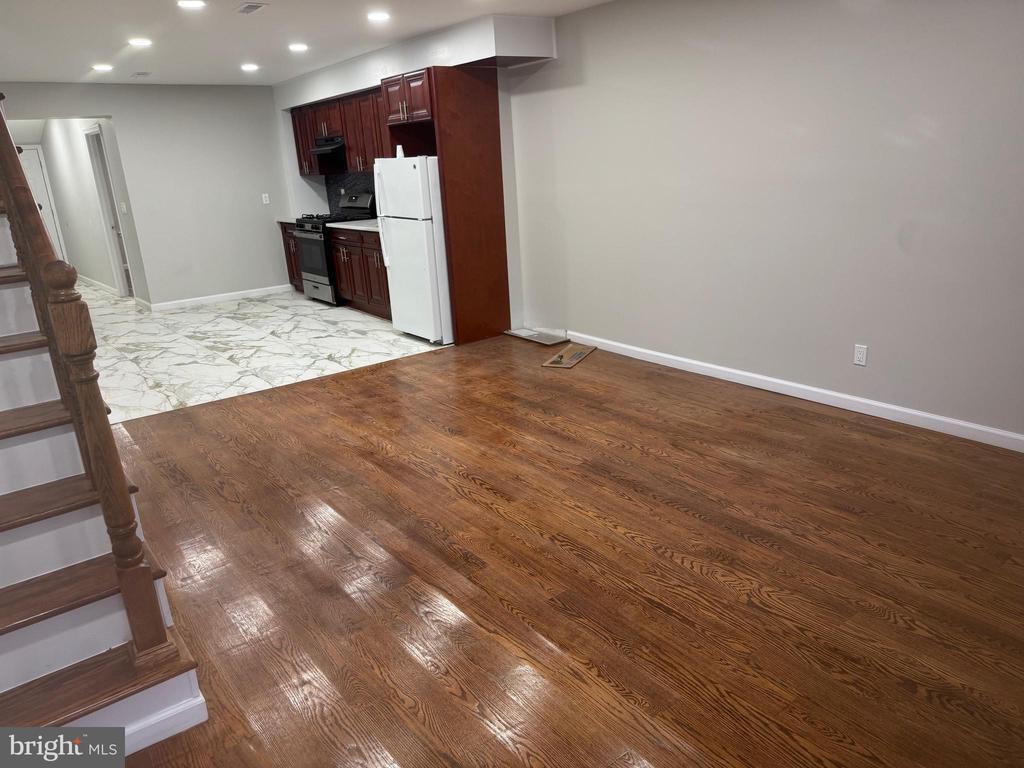 Foto principal - 810 McDowell Ave