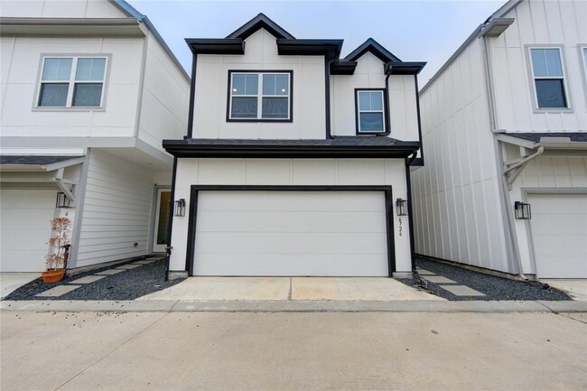 Building Photo - 6726 Parker Oaks Ln
