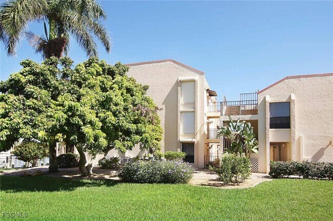 Foto del edificio - 4010 SE 20th Pl