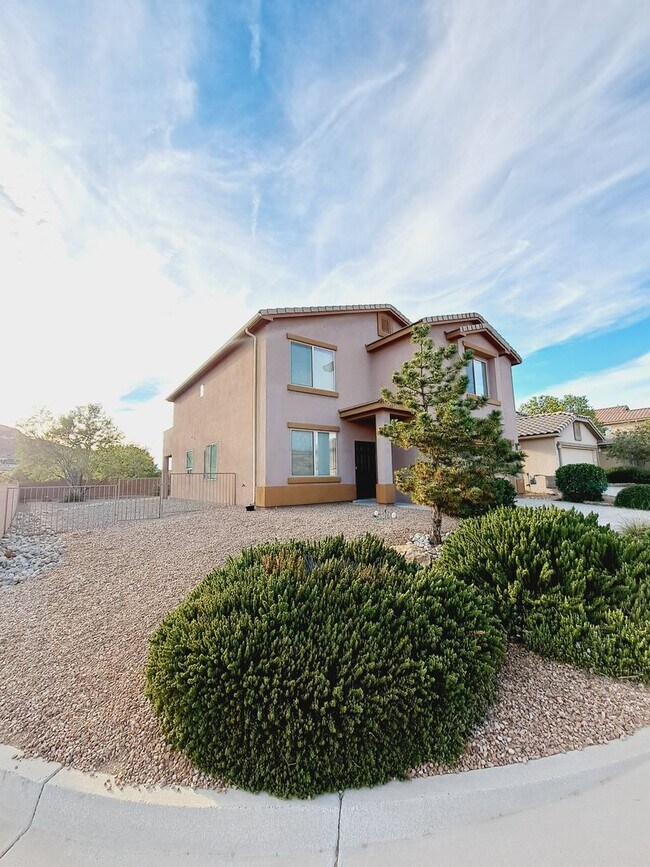 Foto del edificio - 3 bed 2.5 Bath in Huning Ranch. FREE 50 IN...