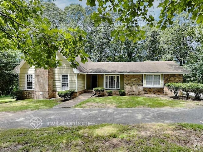 Building Photo - 6297 Queens Ct