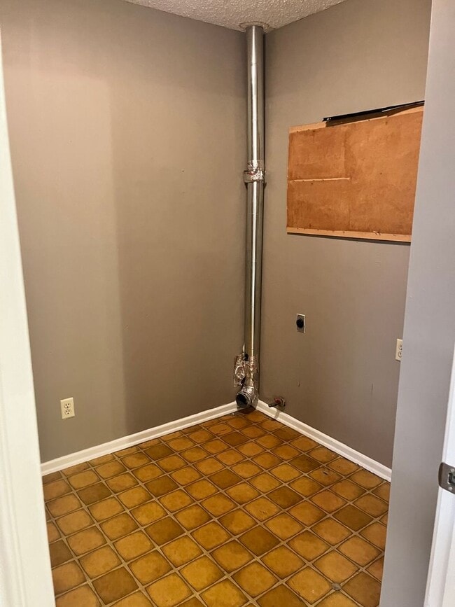 Foto del edificio - 1105 E 23rd St