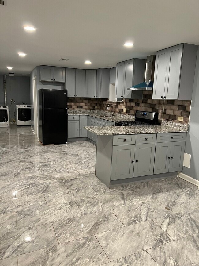 Foto del edificio - 214 Chicago Ave