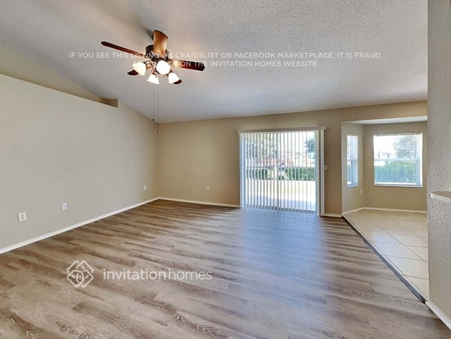 Foto del edificio - 3023 Wentworth Pl