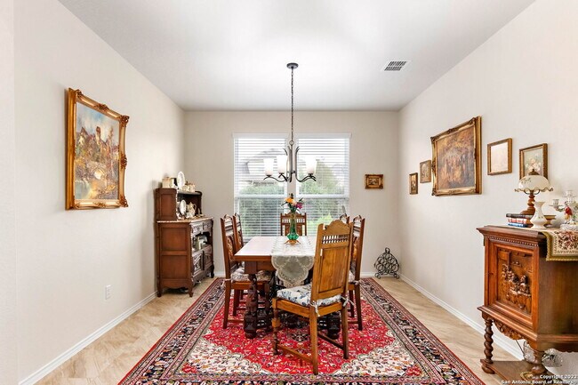 Foto del edificio - 3319 Gully Hill