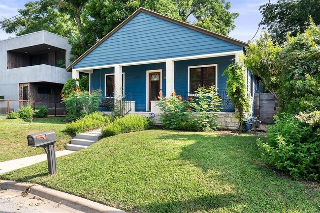 Foto del edificio - 2304 Holly St