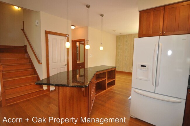 Foto del edificio - 5 br, 3 bath House - 207 Purple Leaf Place