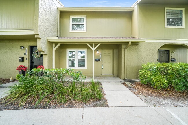 Building Photo - 7640 Woodbridge Blvd