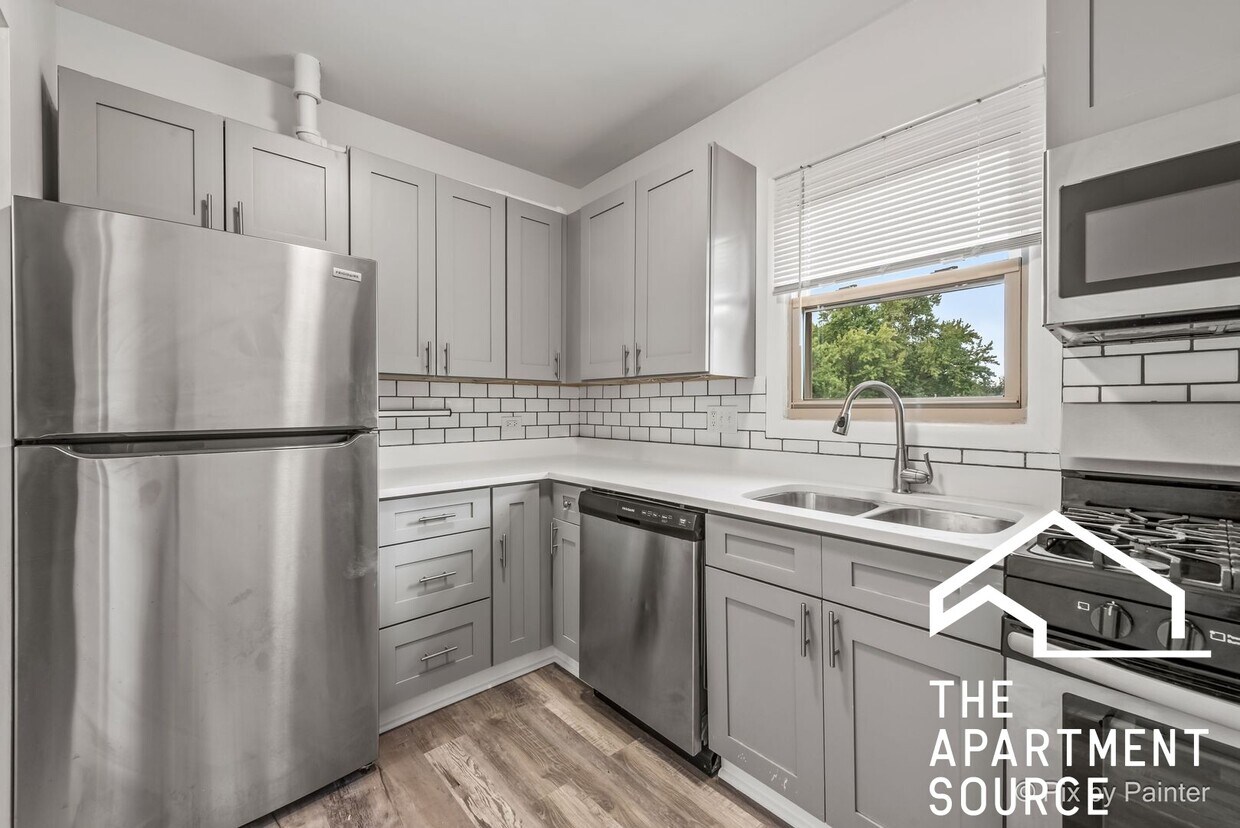 Foto principal - 7319 N Rogers Ave