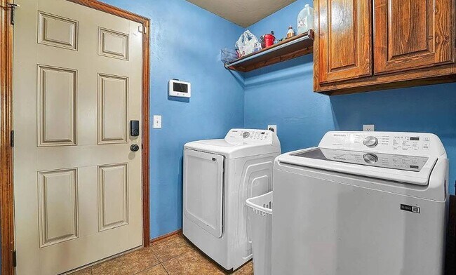 Foto del edificio - 2313 SW 44th St