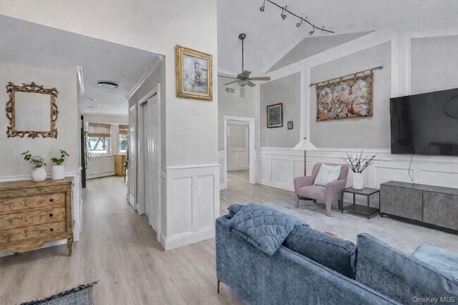 Foto del edificio - 28 Pagnotta Dr