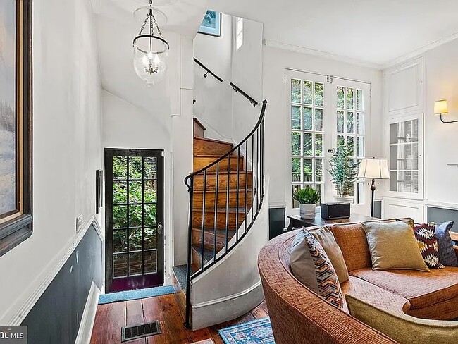 Building Photo - 1245 Lombard St