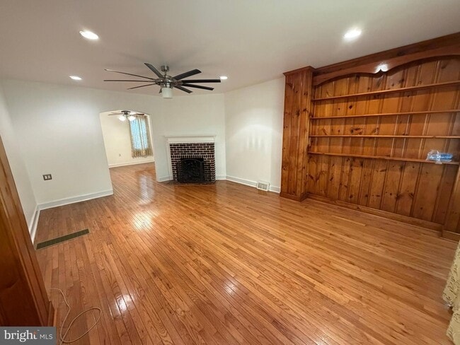 Photo - 1535 Willow St Townhome