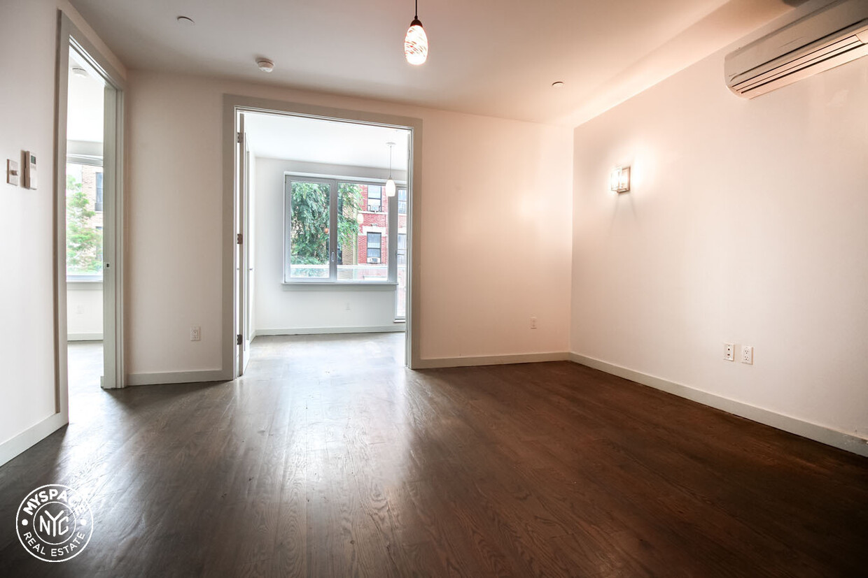 Primary Photo - 274 Jefferson St
