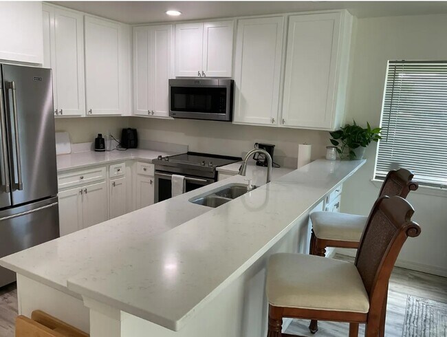 Foto del edificio - 485 Gulf Shore Dr