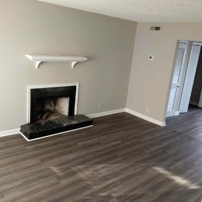 Building Photo - 3006 Woodymore Pl