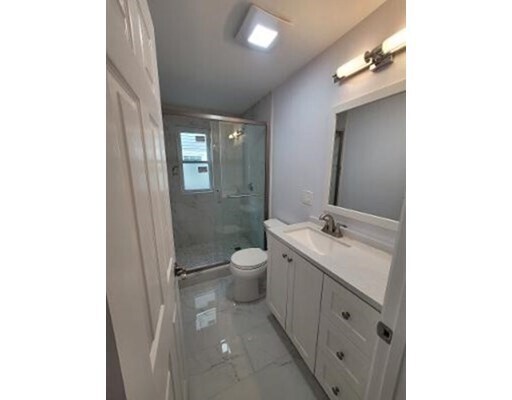 Building Photo - 138 Faxon Rd