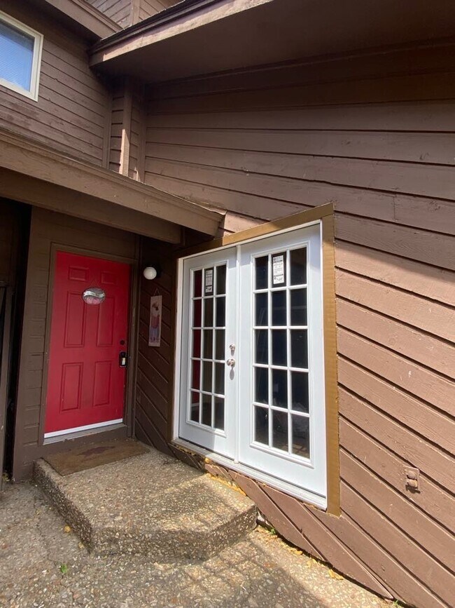 Foto del edificio - 13914 Turnberry Ln