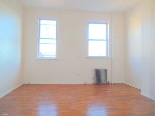 Foto del edificio - 2509 Astoria Blvd