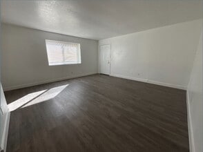 Building Photo - 15866 Sago Rd