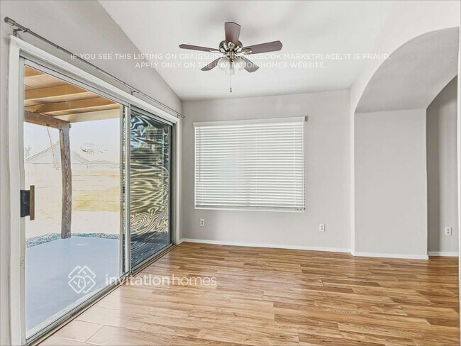 Foto del edificio - 12480 N 83rd Dr