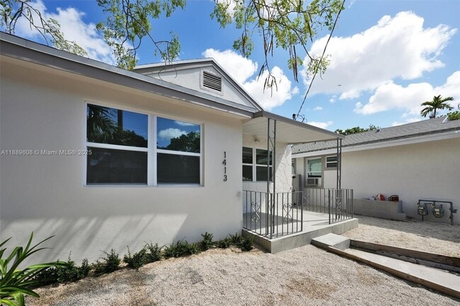 Foto del edificio - 1413 SW 3rd St