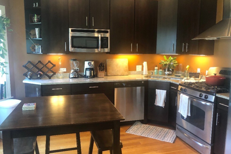 Foto principal - 1125 W Farwell Ave